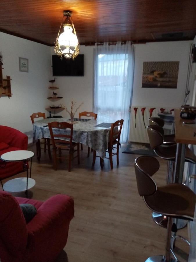 Gite Du Village Estréboeuf Εξωτερικό φωτογραφία